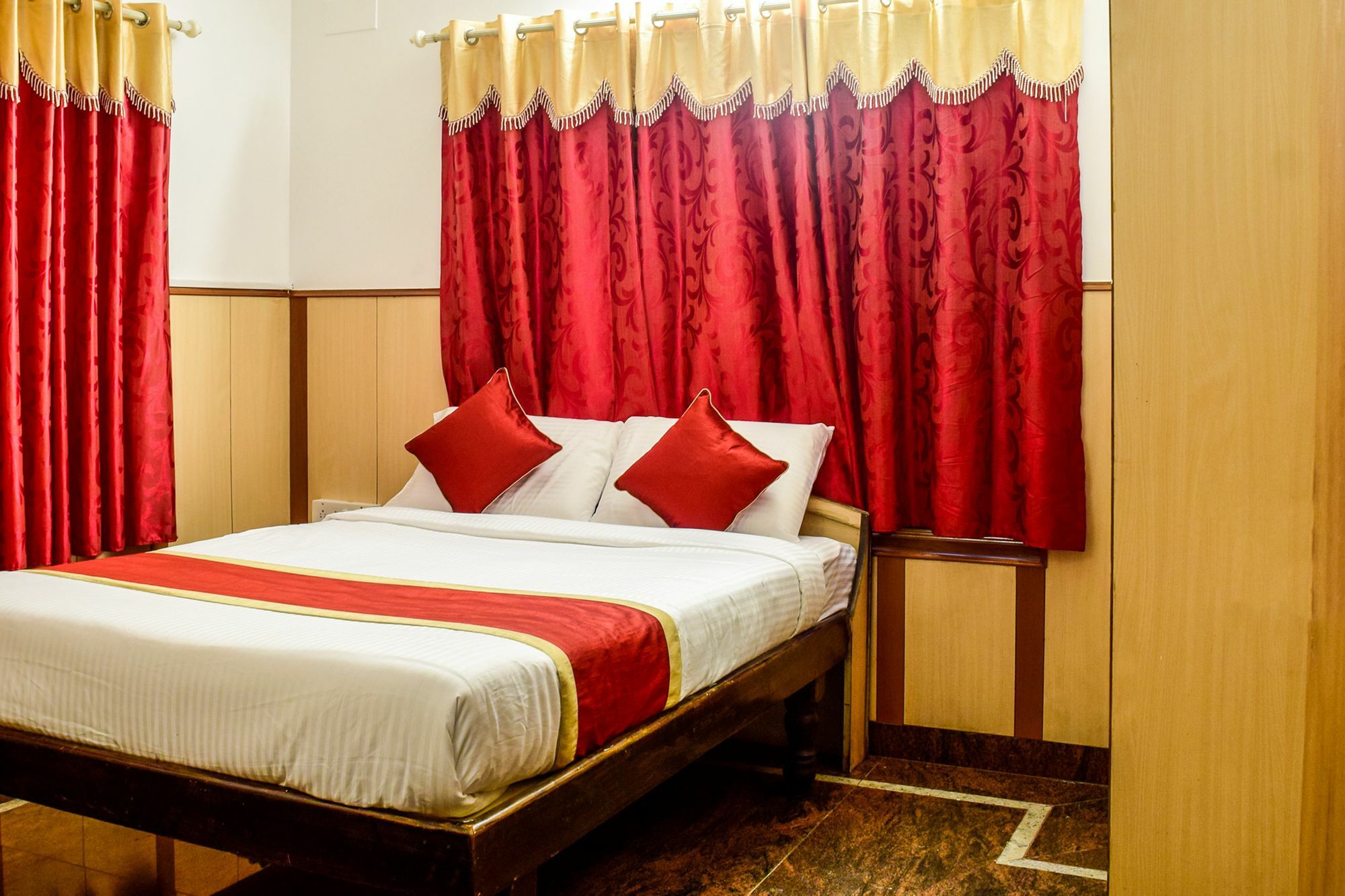 Fabhotel Shivaals Residency - Rajajinagar Бангалор Экстерьер фото